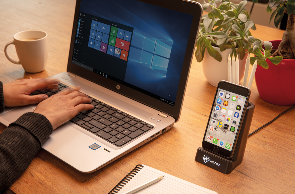 Light up logo 5W wireless charging pen holder - Slika 8