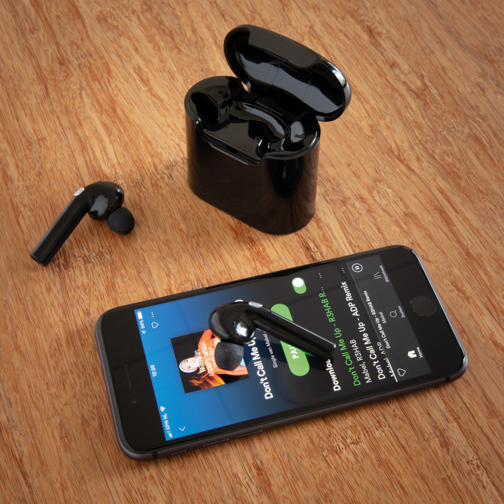 Liberty wireless earbuds in charging case - Slika 8
