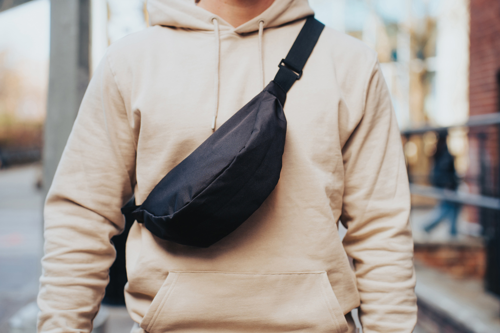 Crescent AWARE™ RPET half moon sling bag - Slika 9