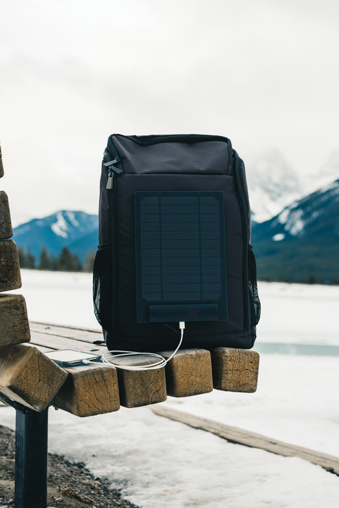 Pedro AWARE™ RPET deluxe backpack with 5W solar panel - Slika 13