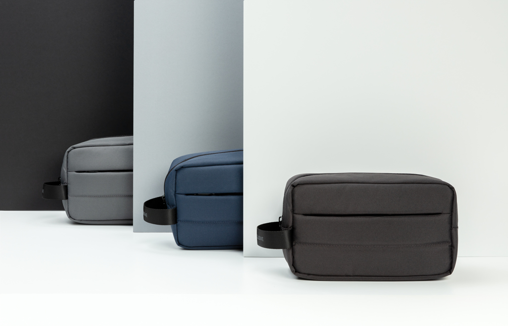 Impact AWARE™ RPET toiletry bag - Slika 11